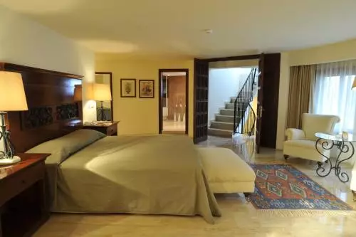 Marti Resort Deluxe Hotel